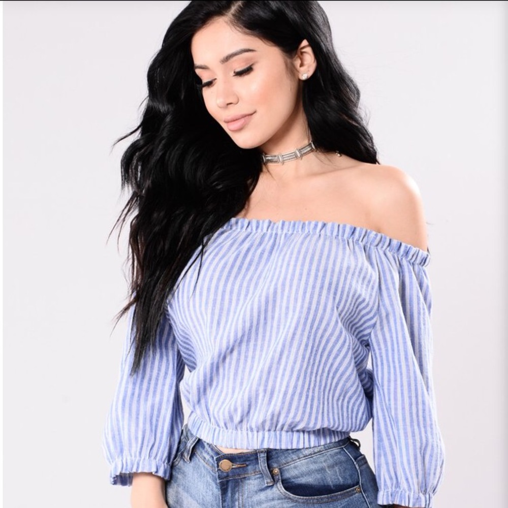Fashion nova off the shoulder crop top. NWT